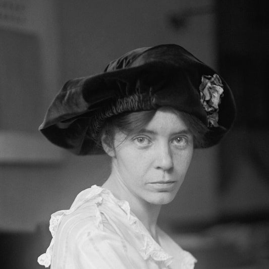 Alice STOKES PAUL (1885-1977) — Harris & Ewing (photographic firm) Adam Cuerden - Restoration (Public domain, Wikimedia Commons)